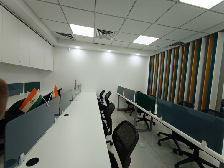 Team Area, sector 62 Commercial Office Space 985 Sq.Ft. In Sector 62 Noida 10720934