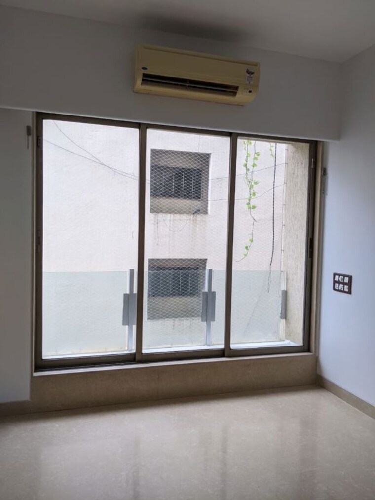 Room, khar west 4 Bedroom 2000 Sq.Ft. Apartment In Khar West Mumbai 10723955