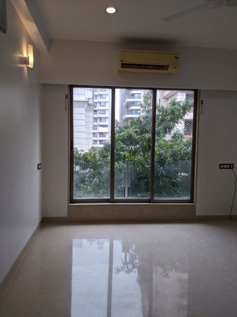 Room, khar west 4 Bedroom 2000 Sq.Ft. Apartment In Khar West Mumbai 10723955