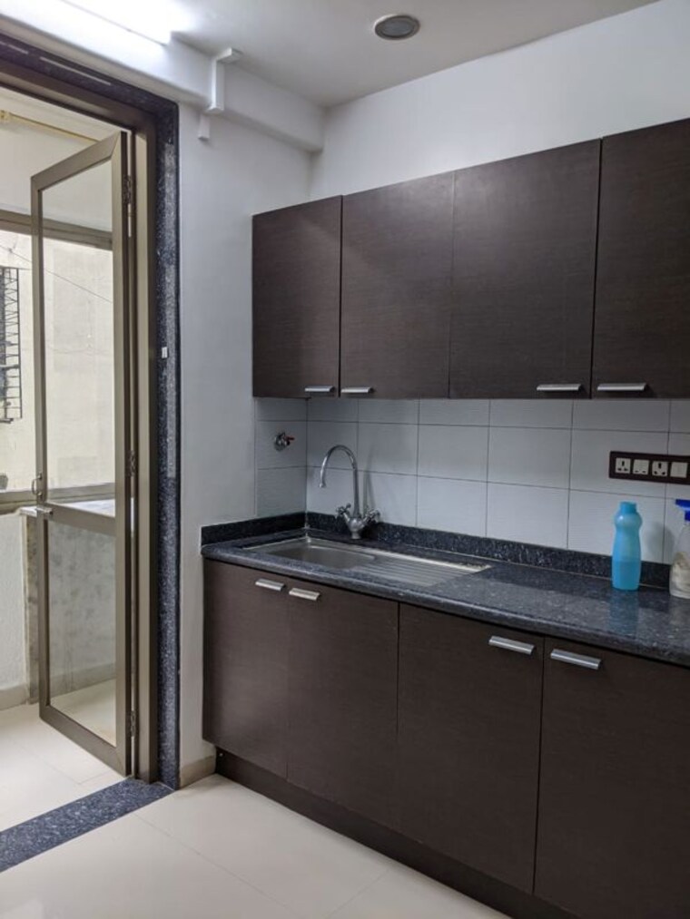 Kitchen, khar west 4 Bedroom 2000 Sq.Ft. Apartment In Khar West Mumbai 10723955