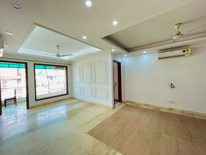 3 BHK Builder Floor For Rent in Sector 57