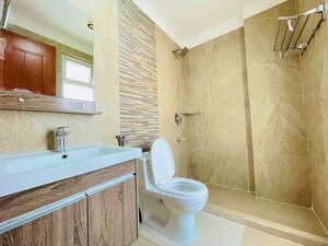 Bathroom in 3 BHK Builder Floor at Sector 57 – for Rent