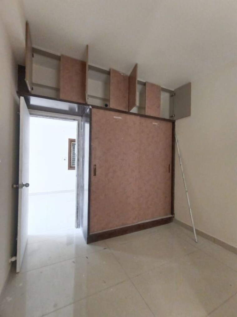 Room, royal-placid 1 Bedroom 550 Sq.Ft. Builder Floor In Hsr Layout Bangalore 10723978