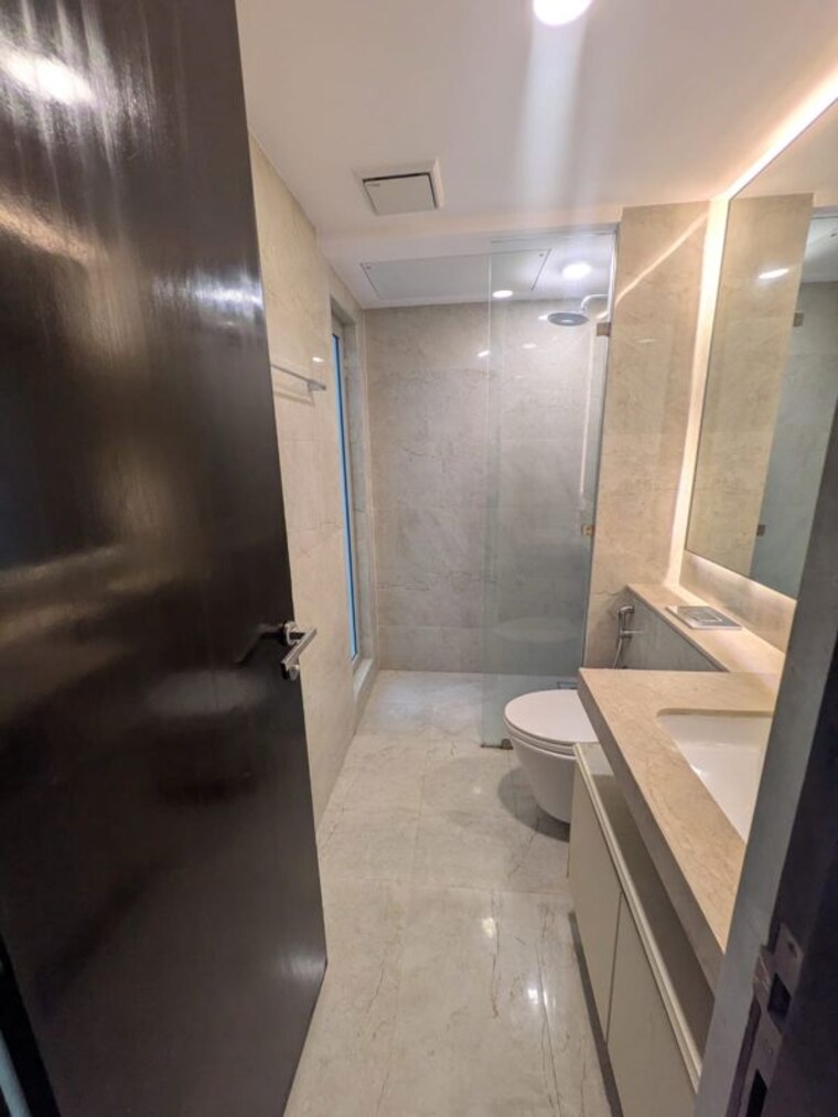 Attached Bathroom, hiranandani-atlantis 2.5 Bedroom 850 Sq.Ft. Apartment In Powai Mumbai 10723981