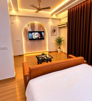 2 BHK Apartment For Rent in Experion Capital, Gomti Nagar