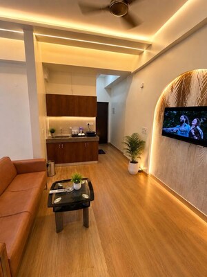 Furnished Amenities in 2 BHK Apartment at Experion Capital, Gomti Nagar – for Rent
