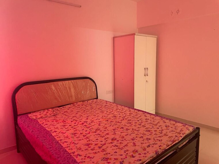 Bedroom, amanora-gold-towers 1.5 Bedroom 654 Sq.Ft. Apartment In Hadapsar Pune 10723997