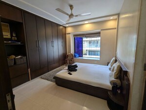 Bedroom in 2 BHK Apartment at Sanskruti Apartment Prabhadevi, Prabhadevi – for Sale