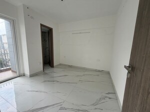 2.5 BHK Apartment For Sale in Smart World Orchard, Sector 61