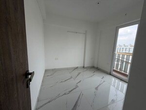 Bedroom in 2.5 BHK Apartment at Smart World Orchard, Sector 61 – for Sale
