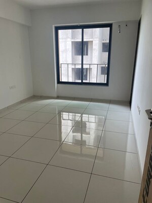 Room in 3 BHK Apartment at Shela – for Sale