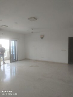 4 BHK +Apartment For Rent in DLF The Royalton Tower