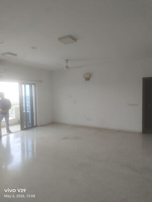 4 BHK Apartment For Rent in DLF The Royalton Tower, Dlf Phase V