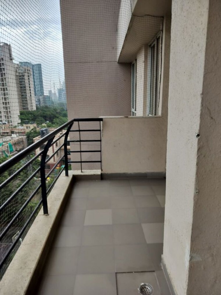 Balcony, unitech-harmony 3.5 Bedroom 2700 Sq.Ft. Apartment In Sector 50 Gurgaon 10724052