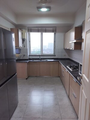 Kitchen in 3.5 BHK Apartment at Unitech Harmony, Sector 50 – for Rent