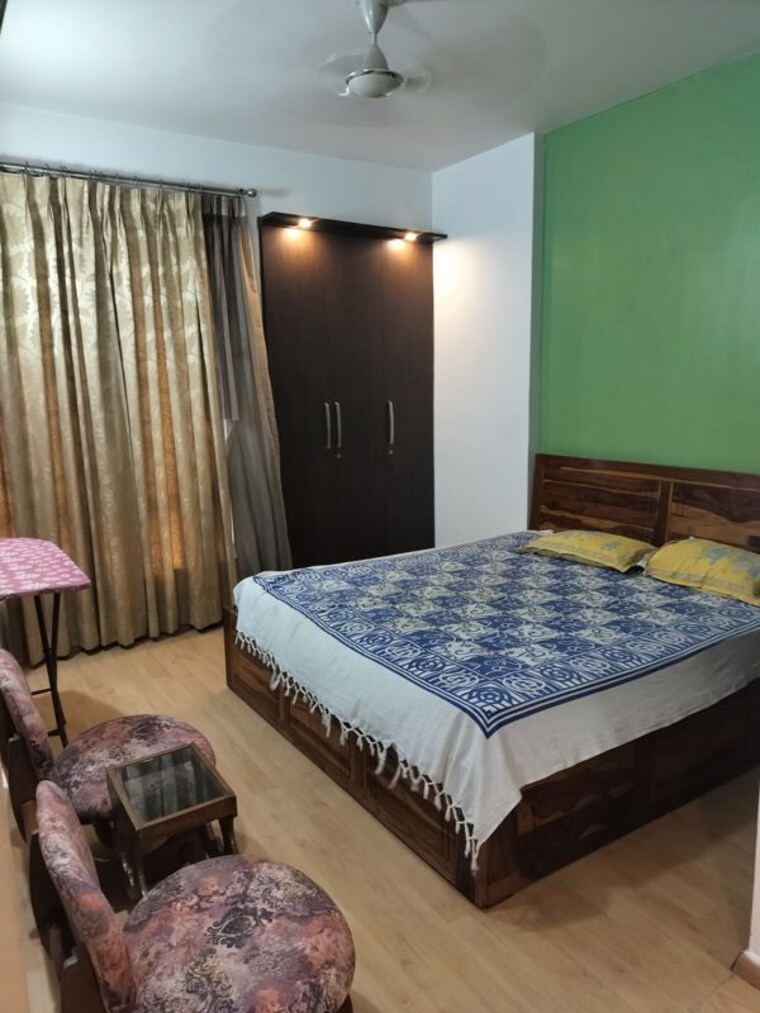 Bedroom, unitech-harmony 3.5 Bedroom 2700 Sq.Ft. Apartment In Sector 50 Gurgaon 10724052