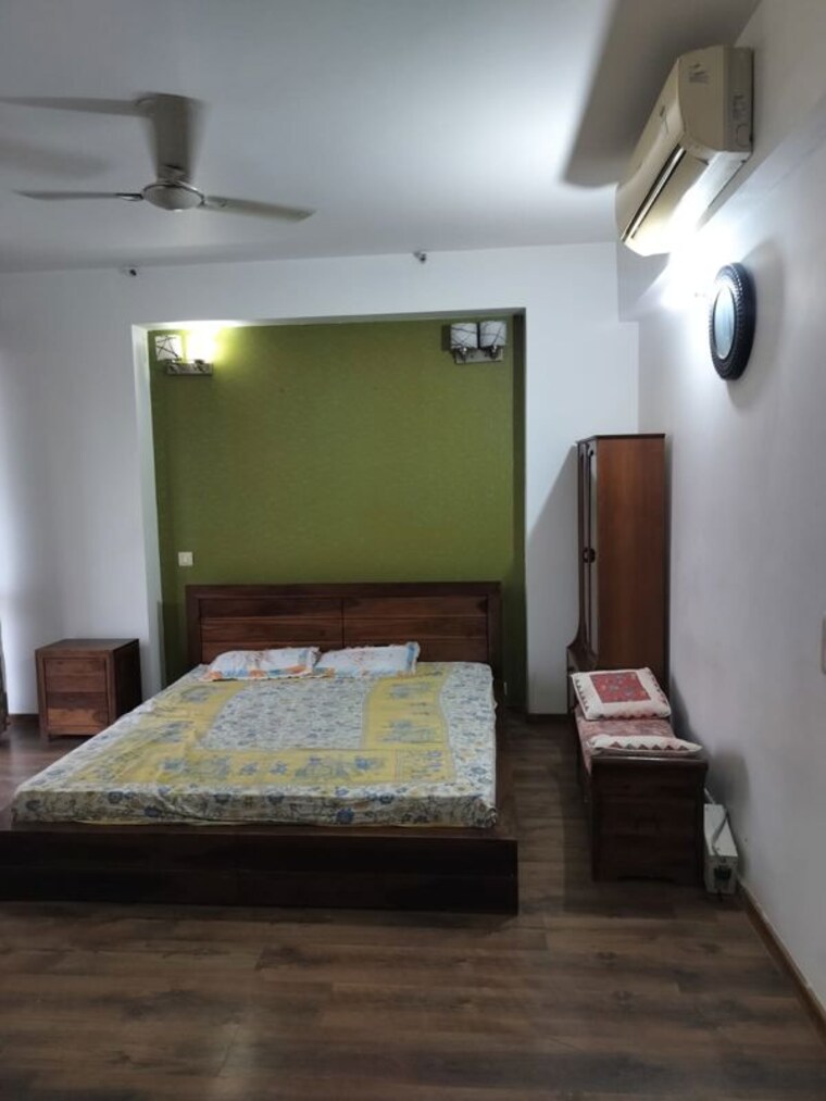 Bedroom, unitech-harmony 3.5 Bedroom 2700 Sq.Ft. Apartment In Sector 50 Gurgaon 10724052