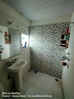 Bathroom in 3.5 BHK Apartment at Antriksh Golf View, Sector 78 – for Rent