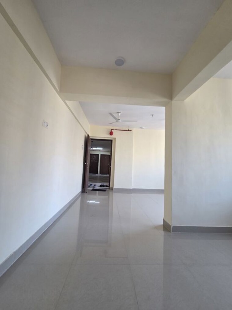 Room, malad east 1 Bedroom 447 Sq.Ft. Apartment In Malad East Mumbai 10724065