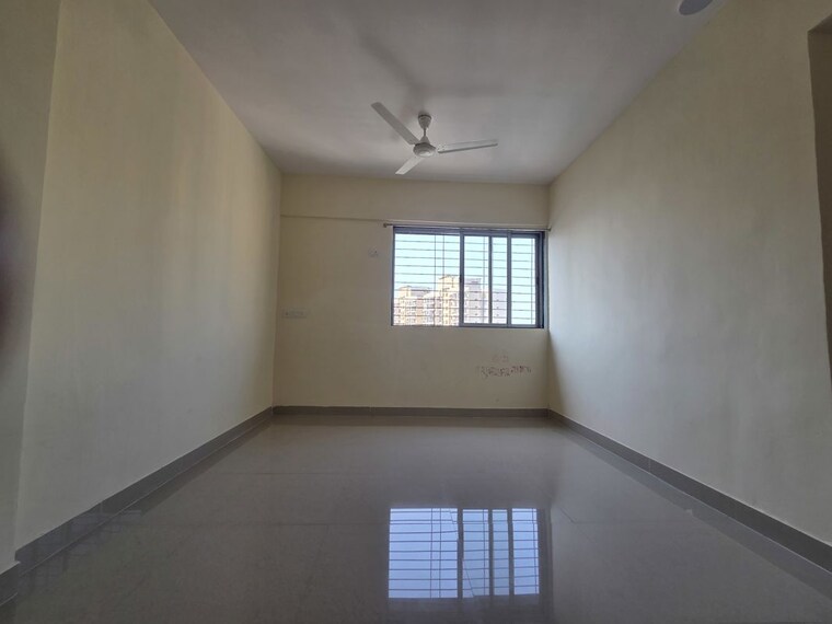 Room, malad east 1 Bedroom 447 Sq.Ft. Apartment In Malad East Mumbai 10724065