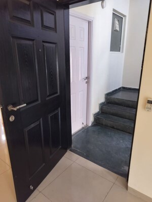 Bathroom in 3 BHK Apartment at Sector 65 – for Rent