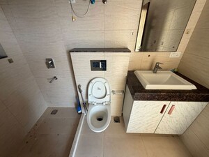 Bathroom in 3 BHK Builder Floor at Green Fields Colony – for Rent