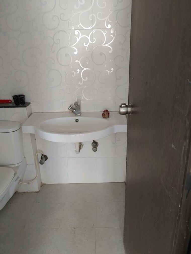 Bathroom, rucha-vantage 2 Bedroom 1000 Sq.Ft. Apartment In Baner Pune 10724099