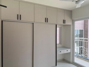 Room in 3 BHK Apartment at Prestige Beverly Hills, Kokapet – for Rent