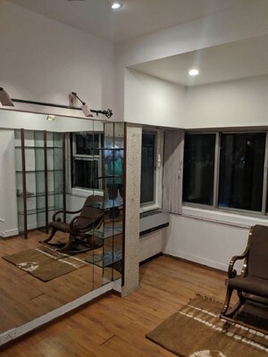  2 BHK Apartment at Khar West – for Rent