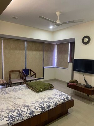Bedroom in 3 BHK Apartment at Krimson Aurum, Santacruz West – for Rent