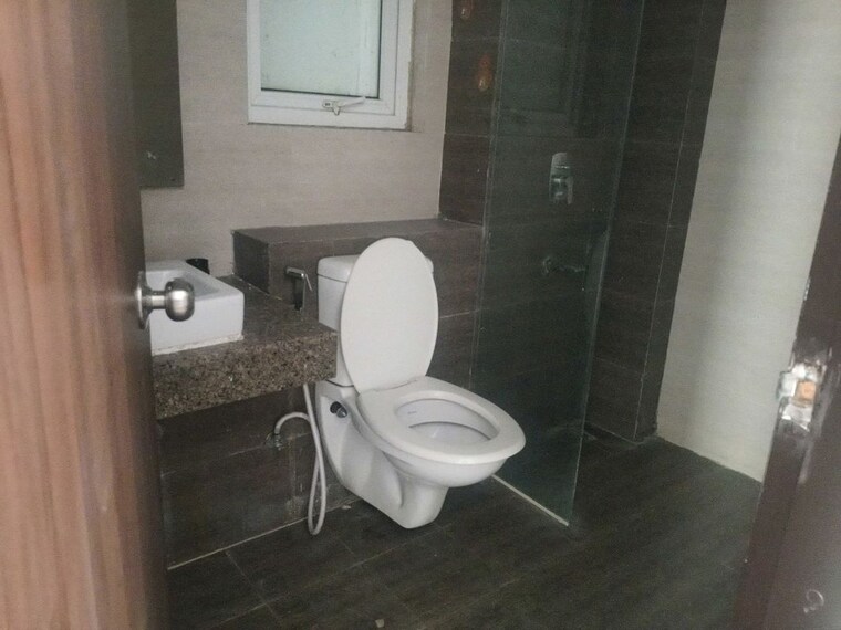 Bathroom, sector 23 2 Bedroom 1200 Sq.Ft. Builder Floor In Sector 23 Gurgaon 10724157