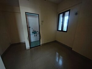 Room in 3 BHK Apartment at Gajra Bhoomi Tower, Kharghar – for Rent