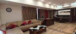 2 BHK Apartment For Sale in Khar West
