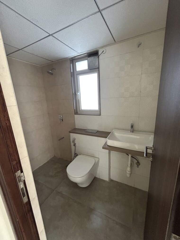 Bathroom, kalpataru-vivant 2 Bedroom 710 Sq.Ft. Apartment In Jogeshwari East Mumbai 10724186