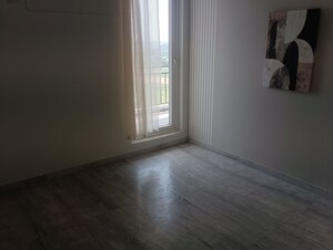 Room in 2 BHK Builder Floor at Sector 21 – for Rent