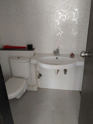 Bathroom in 3 BHK Apartment at Rucha Vantage, Baner – for Rent