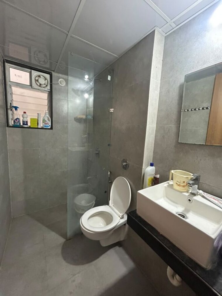Bathroom, kharadi 2 Bedroom 860 Sq.Ft. Apartment In Kharadi Pune 10724219