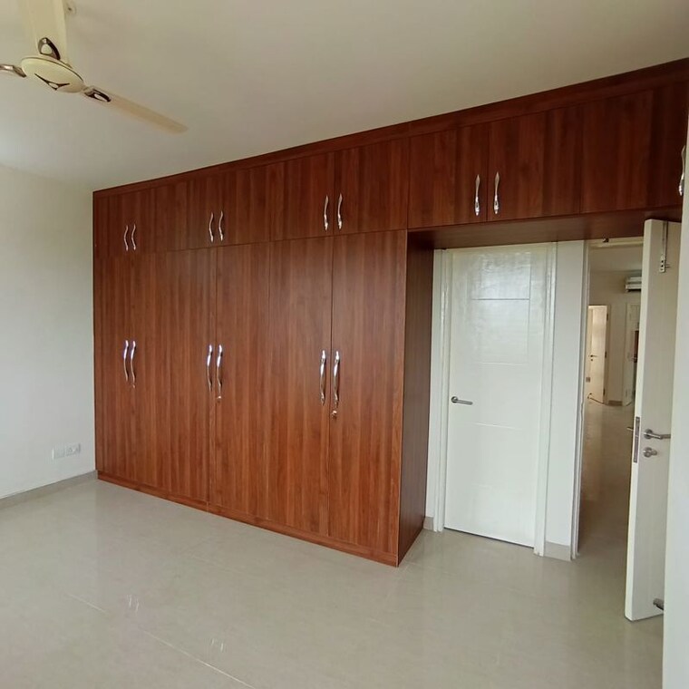 Room, emaar-mgf-emerald-hills 4 Bedroom 2000 Sq.Ft. Apartment In Sector 65 Gurgaon 10724249