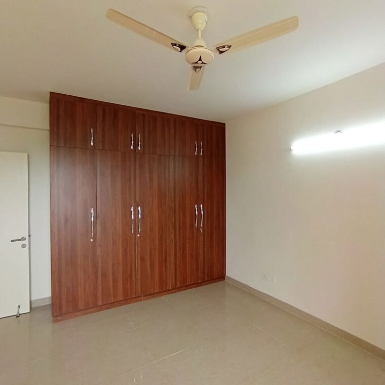 Room, emaar-mgf-emerald-hills 4 Bedroom 2000 Sq.Ft. Apartment In Sector 65 Gurgaon 10724249