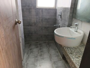 Bathroom in 3 BHK Builder Floor at Sector 21 – for Rent
