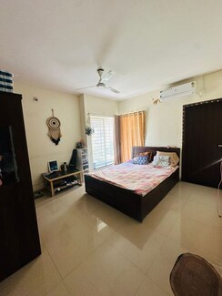 2 BHK +Apartment For Rent in Aloha Towers