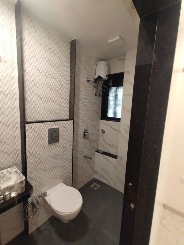 Bathroom, prabhadevi-chs 2 Bedroom 790 Sq.Ft. Apartment In Prabhadevi Mumbai 10724346