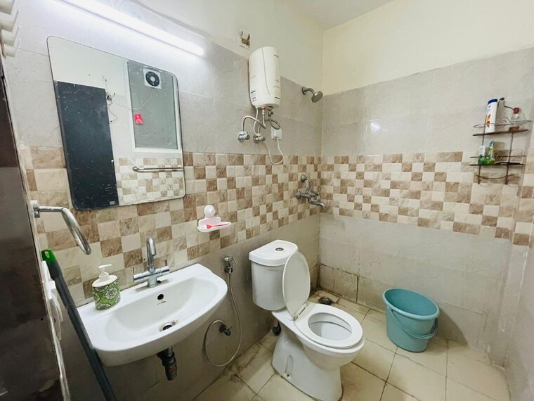 Bathroom, trident-embassy-reso 3 Bedroom 1405 Sq.Ft. Apartment In Sector 1 Greater Noida Greater Noida 10724359