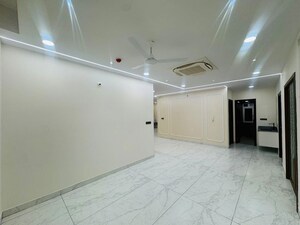 Room in 3 BHK Apartment at Sumadhura The Olympus, Financial District – for Rent