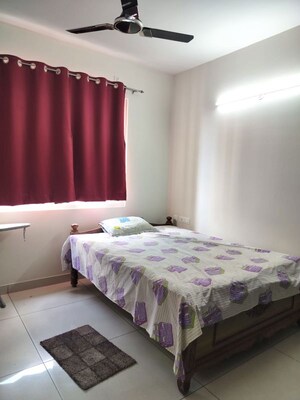 Bedroom in 2 BHK Apartment at Prestige Lakeside Habitat, Varthur – for Rent
