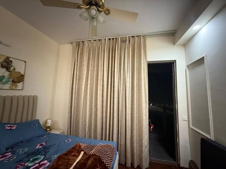 Team Area, paras-dews 3 Bedroom 1760 Sq.Ft. Apartment In Sector 106 Gurgaon 10724404