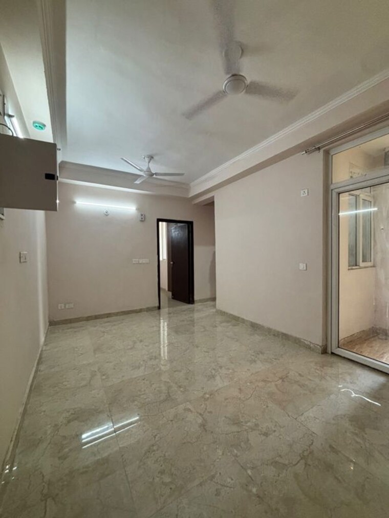 Room, amrapali-verona-heights 2.5 Bedroom 1100 Sq.Ft. Apartment In Tech Zone 4 Greater Noida Greater Noida 10724412