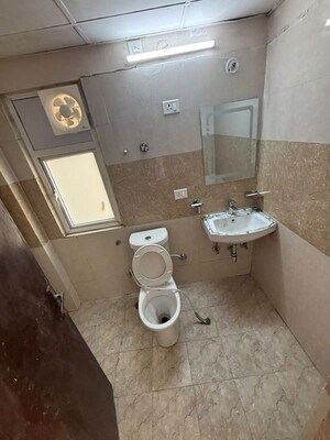Bathroom in 2.5 BHK Apartment at Amrapali Verona Heights, Tech Zone 4 Greater Noida – for Sale