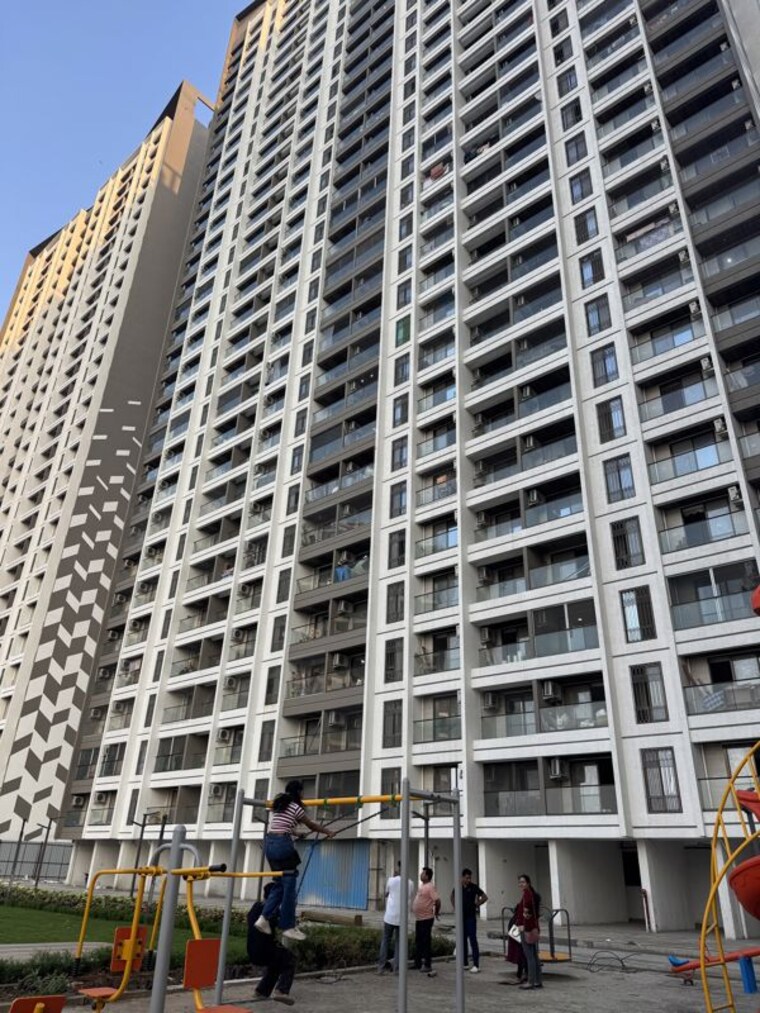Exterior View, regency-luxuria Commercial Shop 330 Sq.Ft. In Dombivli East Thane 10724413