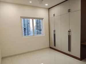 Room in 3 BHK Apartment at Prestige Beverly Hills, Kokapet – for Rent